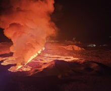 (ВИДЕО) В Исландии снова началось извержение вулкана