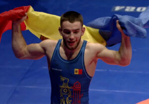 Борец из Молдовы Артем Деляну стал чемпионом Европы в соревнованиях по греко-римской борьбе