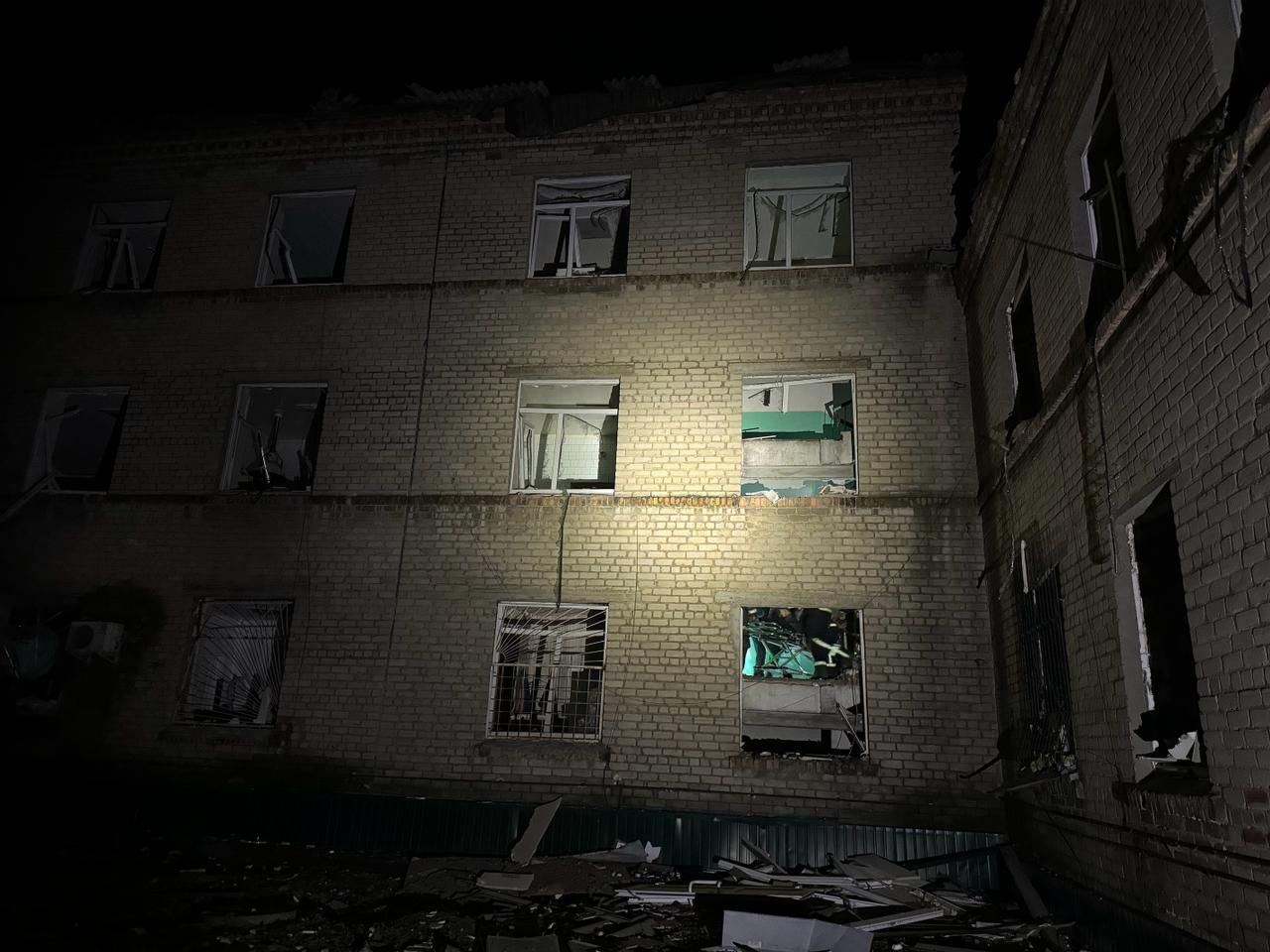 Spital din Ucraina, bombardat de armata rusă: Cel puțin trei morți, inclusiv un bebeluș și o femeie însărcinată