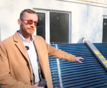 (ВИДЕО) Инженеры из Молдовы разработали конвектор, который работает от солнечной энергии