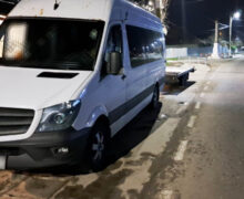 В Румынии остановили водителя микроавтобуса из Молдовы, ехавшего без водительских прав
