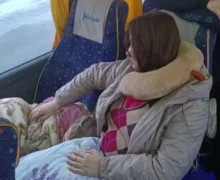 Автобус с гражданами Молдовы, который застрял на литовской границе, продолжил путь домой