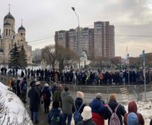 «Нам сказать нечего». В Кремле прокомментировали очередь из желающих проститься с Навальным