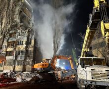VIDEO Atac la Odesa: două persoane au murit după ce o dronă Shahed a lovit un bloc de apartamente