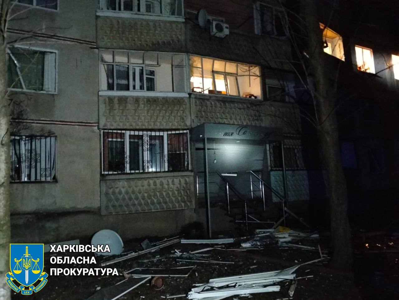 FOTO Atac masiv asupra Ucrainei: șapte persoane, printre care un copil, au fost rănite la Ciuguiev