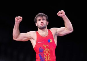 Luptătorul din Moldova Victor Ciobanu s-a calificat la Jocurile Olimpice de la Paris