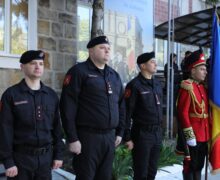 Молдова направила первый миротворческий контингент карабинеров в Косово
