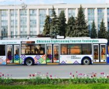 Мэрия Кишинева предупредила о перерыве в работе нового туристического троллейбуса
