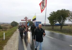 Tricolorul imperial al Rusiei, declarat extremist în Moldova. Judecătorii au examinat cererea SIS, a Ministerului Justiției și a procuraturii