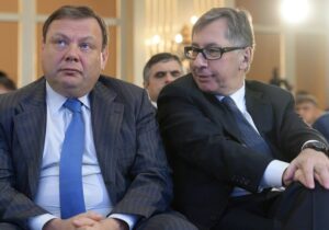 Суд ЕС исключил из санкционного списка российских бизнесменов Петра Авена и Михаила Фридмана