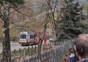 (ФОТО/ВИДЕО) Пожар в лицее имени Ливиу Деляну в Кишиневе. Учащихся эвакуировали