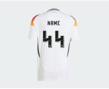 Adidas запретила продажу новых футболок сборной Германии с номером 44 из-за схожести со знаком СС