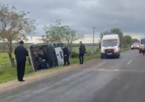 VIDEO Grav accident rutier în Căușeni: o persoană a murit, iar altele 16 au fost rănite