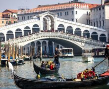 Венеция с 25 апреля введет новый налог для туристов
