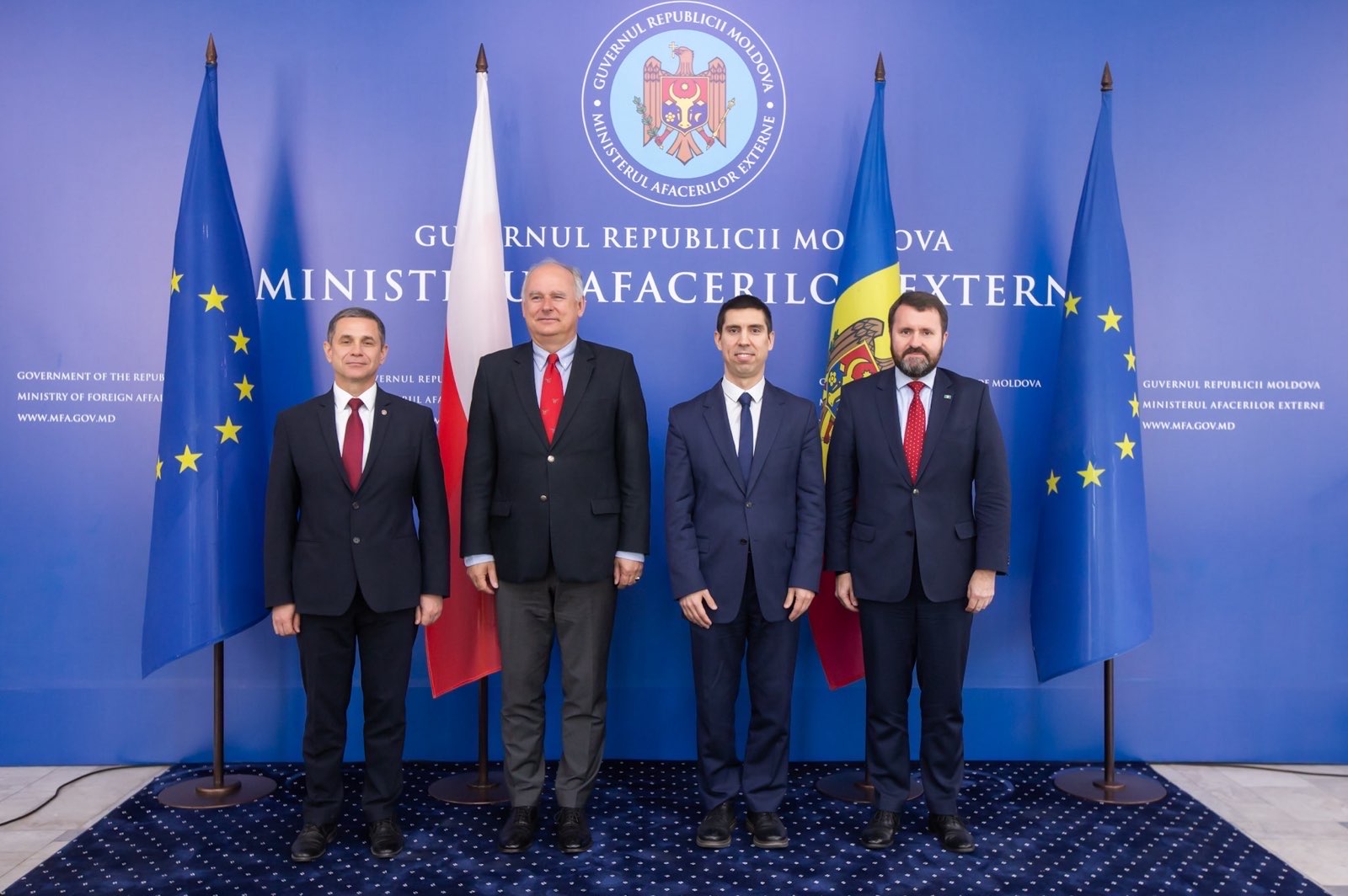 Moldova și Polonia vor să-și dezvolte cooperarea militară și dialogul politic. Consultări la sediul MAE de la Chișinău