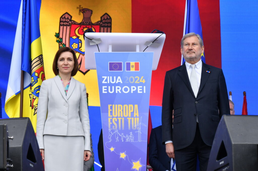 (FOTOREPORTAJ) 9 mai în Chișinău. Cum a fost sărbătorită Ziua Europei în Piața Marii Adunări Naționale