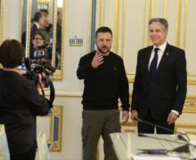 Госсекретарь США Энтони Блинкен приехал с необъявленным визитом в Киев и встретился с Зеленским