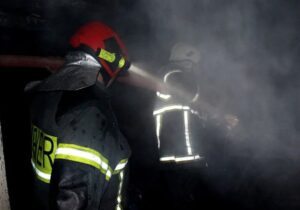 (ВИДЕО) В Кишиневе произошел пожар в жилом доме. Пострадал 89-летний мужчина