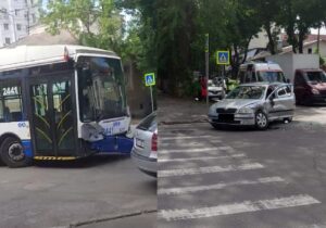 В центре Кишинева произошло ДТП с участием троллейбуса. Что известно о пострадавших?