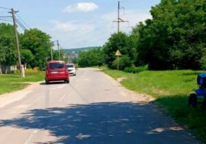 В муниципии Кишинев автомобиль сбил пешехода. Пострадавшая скончалась в больнице