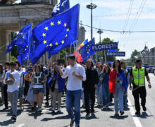 В Кишиневе прошел марш молодежи в поддержку евроинтеграции. Фоторепортаж NM