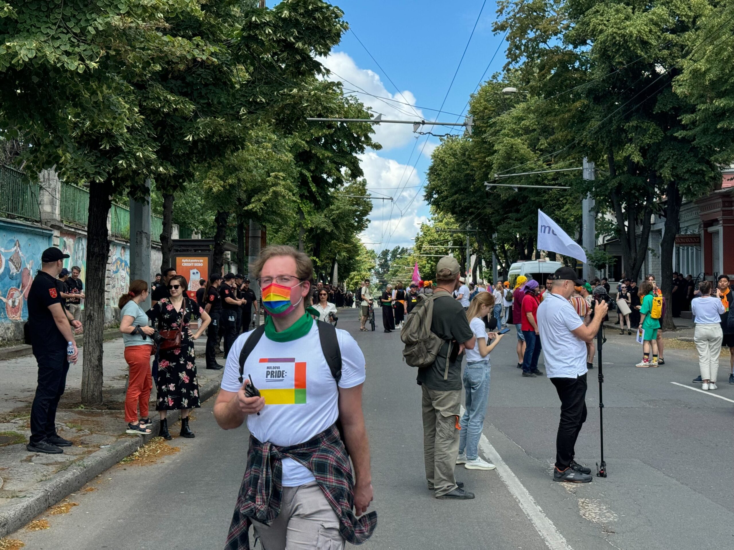 VIDEO La Chișinău are loc un marș în susținerea comunității LGBT 