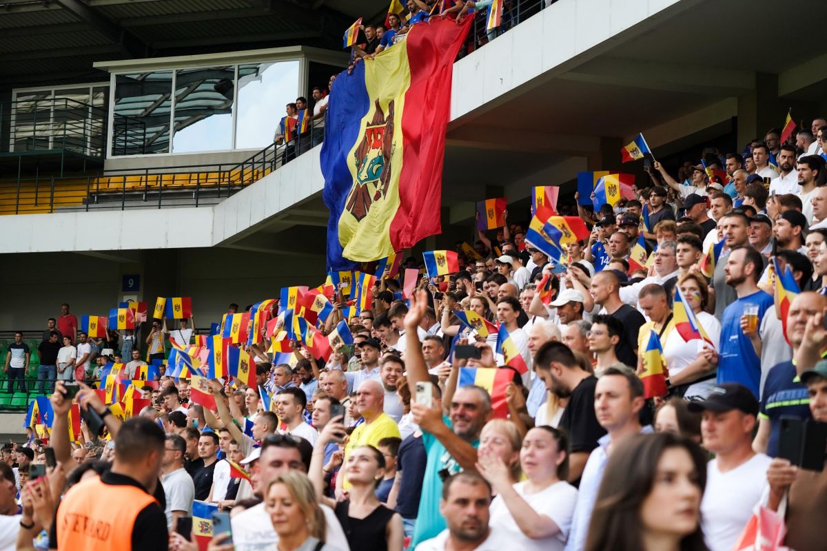 Naționala Moldovei la fotbal a pierdut în meciul amical cu Ucraina. Sandu și Grosu, în tribunele stadionului Zimbru FOTO 