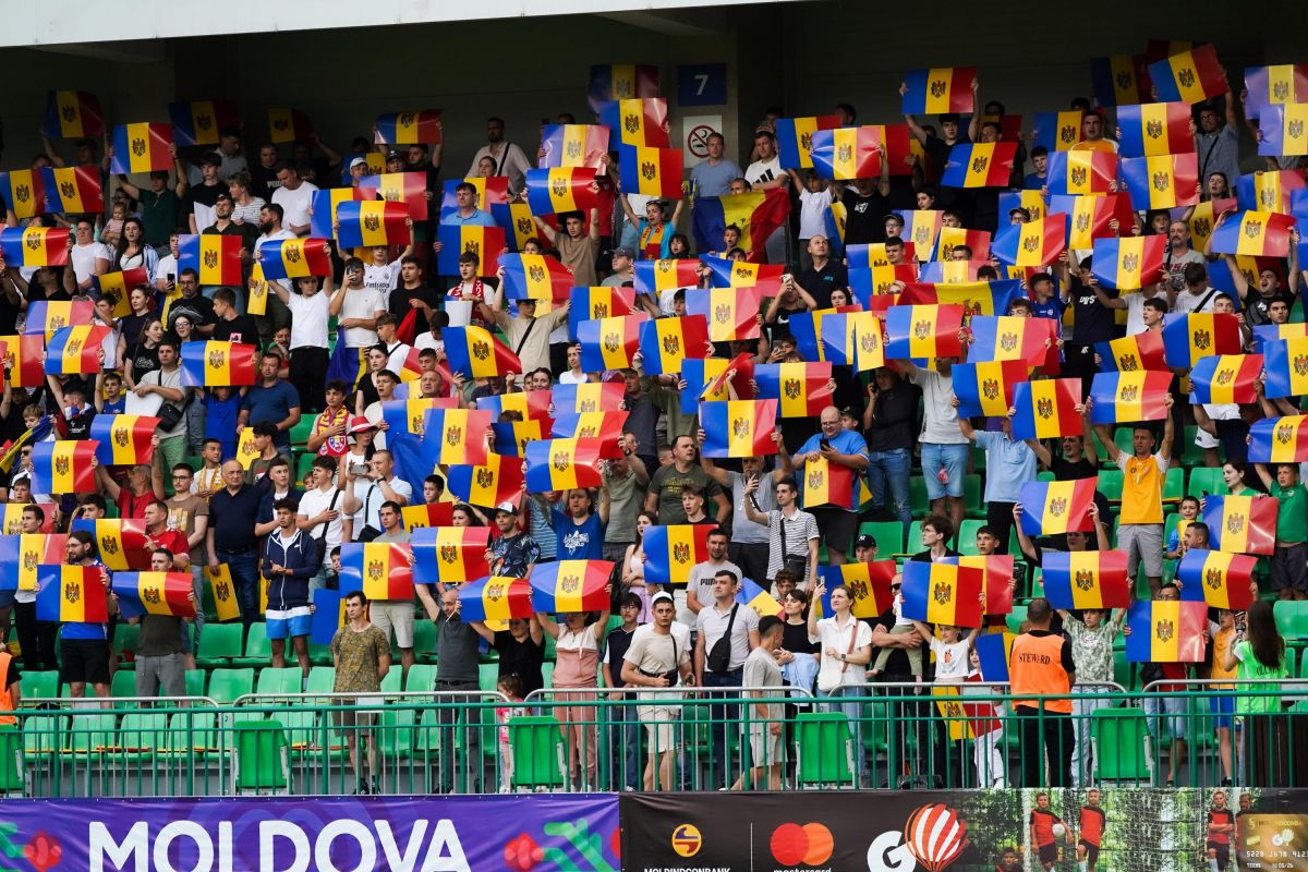 Naționala Moldovei la fotbal a pierdut în meciul amical cu Ucraina. Sandu și Grosu, în tribunele stadionului Zimbru FOTO 