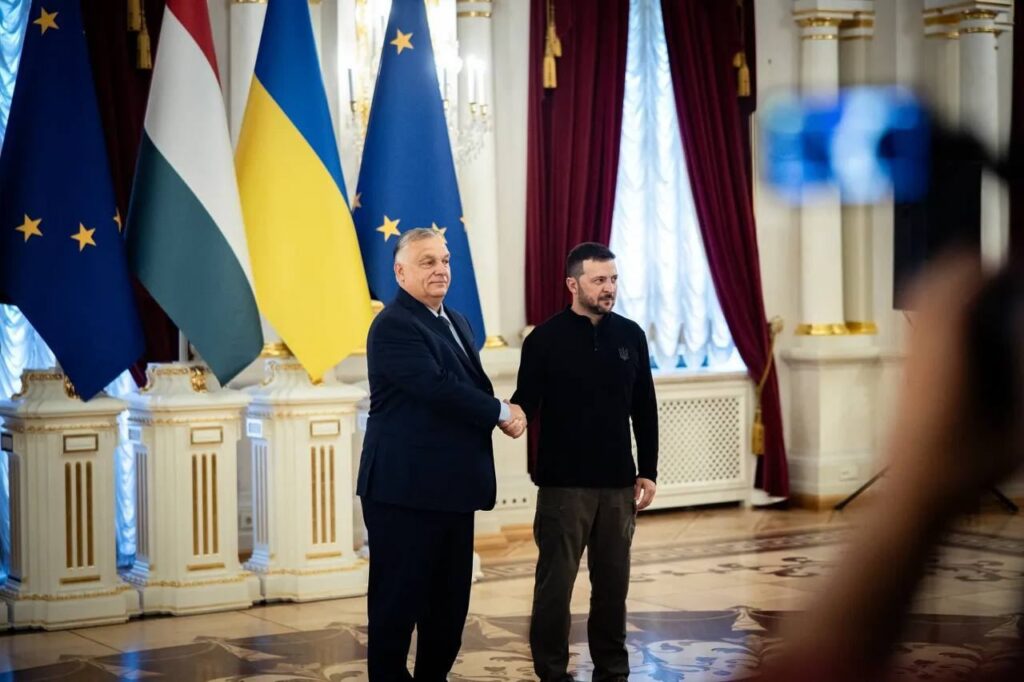 Premierul Ungariei, în vizită-surpriză la Kiev. Este prima sa călătorie în Ucraina de la începutul războiului provocat de Rusia
