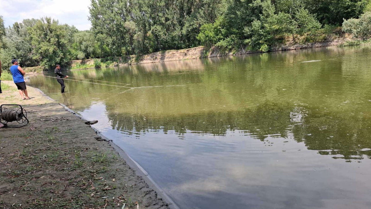 (ФОТО) В Днестре утонул мужчина 75 лет. ГИЧС: Купание и алкоголь — несовместимые вещи