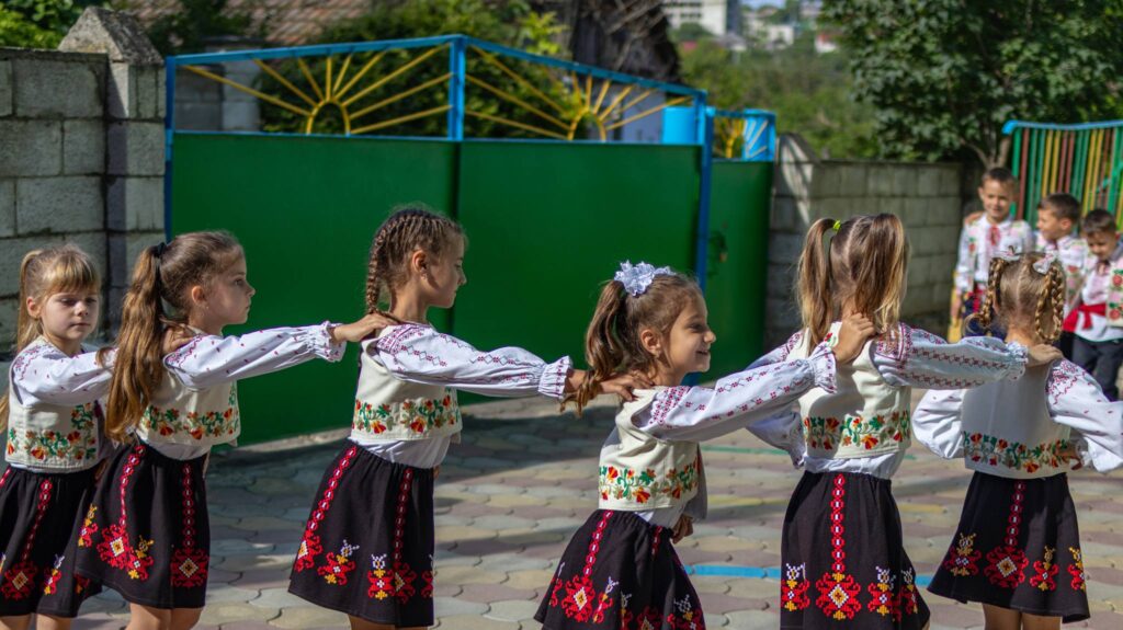 (ВИДЕО) «Сегодняшние реформы неизбежны, они были неизбежны и 10 лет назад». Большое интервью NM с министром образования Даном Перчуном