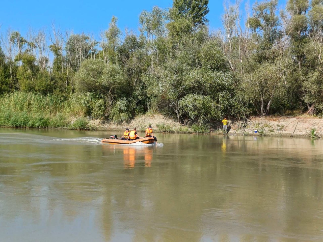 Cahul: un băiat de 12 ani s-a înecat în râul Prut. A fost găsit după două zile 