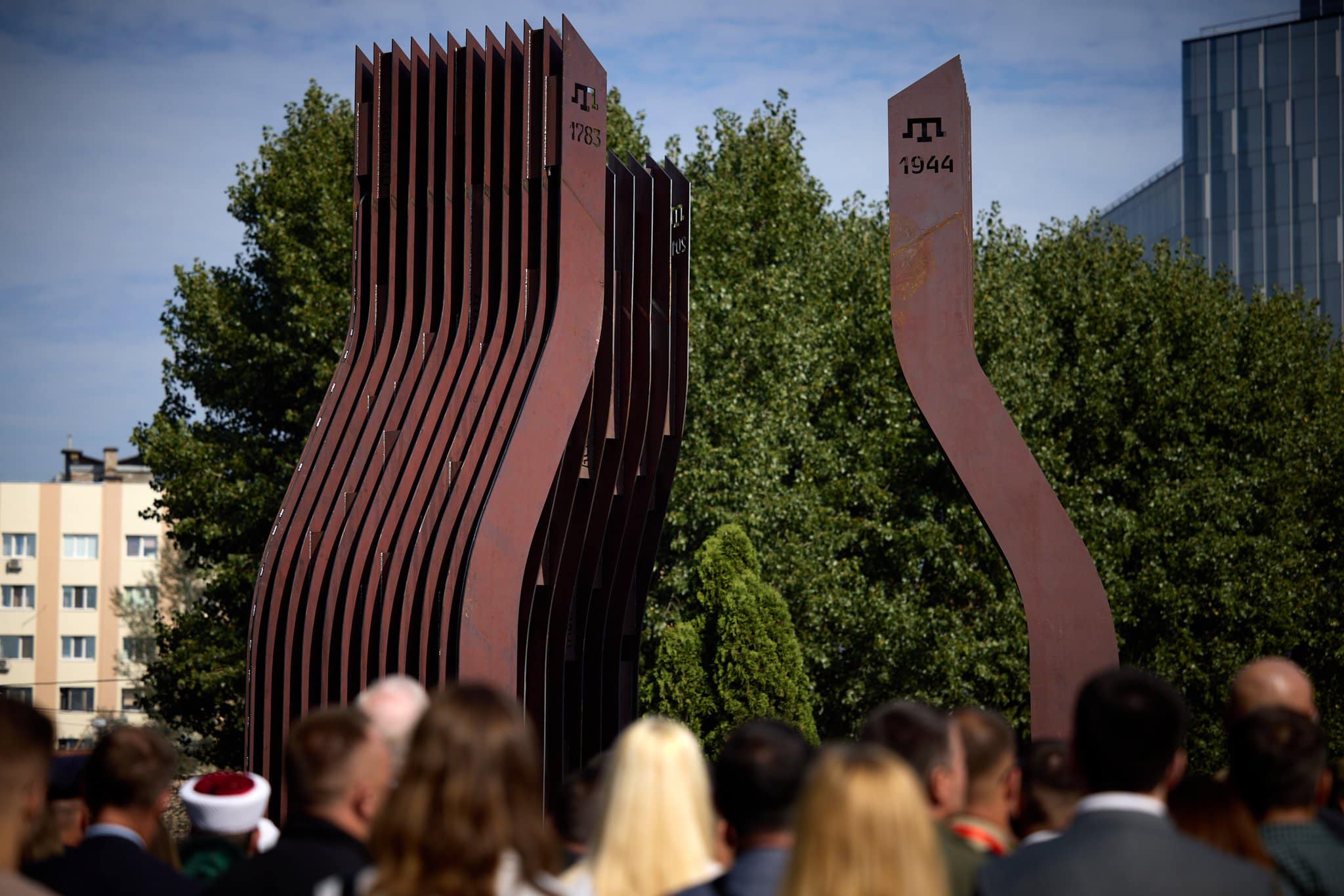 „Poziția noastră rămâne constantă - Crimeea este Ucraina”. Grosu a participat la inaugurarea unui memorial, la Kiev FOTO