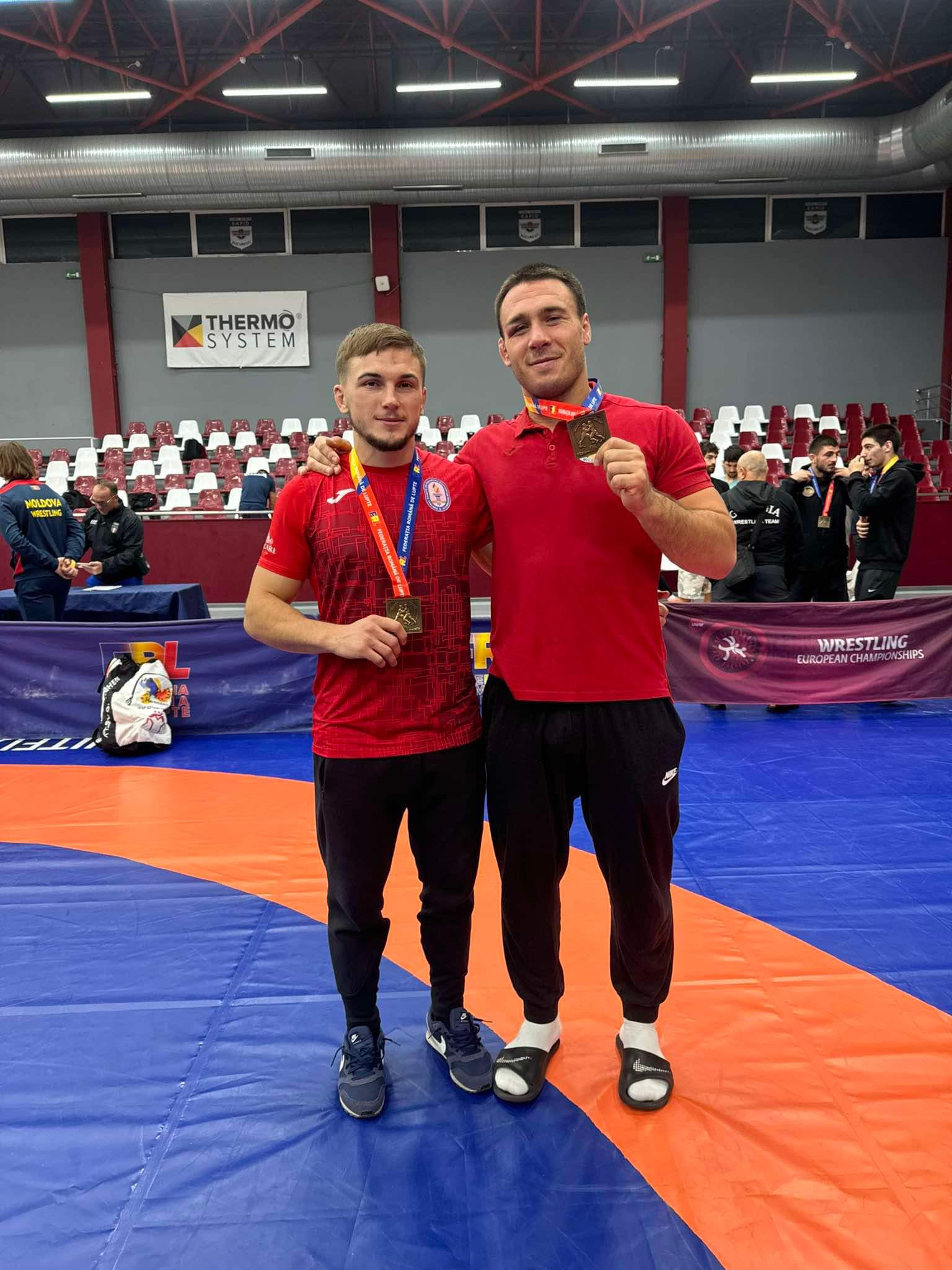 Sportivi din Moldova au devenit campioni și vicecampioni la un turneu internațional, în România 