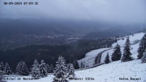 Ninge în România! S-a depus un strat consistent de zăpadă la munte (FOTO)