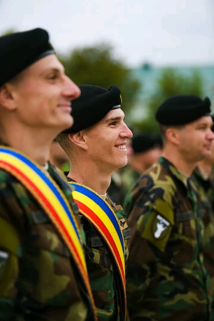 Primii 19 militari moldoveni care participă la operațiunea UE în Bosnia și Herțegovina - detașați. Nosatîi: „Vor îndeplini misiunile la cel mai înalt nivel”