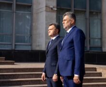 Ciolacu, întrebat la Chișinău de ce „când oferă ajutor România este legal, iar Rusia – criminal”. Răspunsul premierului