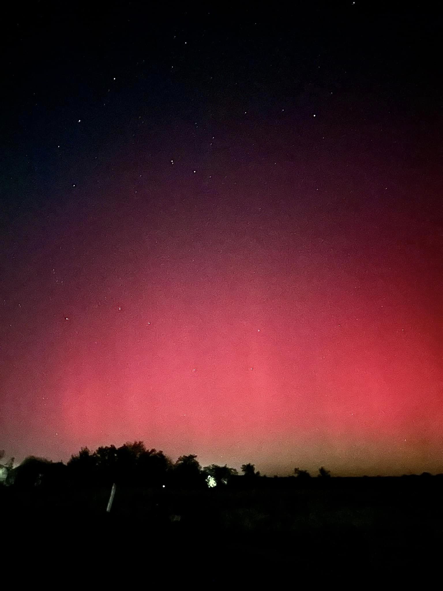 Aurora Boreală, vizibilă pe cerul din Republica Moldova: imagini de la Chișinău, Soroca și Ungheni 