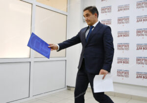 Alexandr Stoianoglo nu va participa la dezbaterea electorală cu Maia Sandu de la Moldova 1