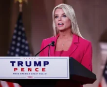 Trump o vrea pe Pam Bondi procuror general al SUA. Prin ce s-a făcut remarcată?