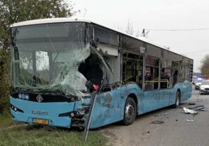 (ФОТО) Под Кишиневом произошло ДТП с участием автобуса. Что известно о пострадавших?