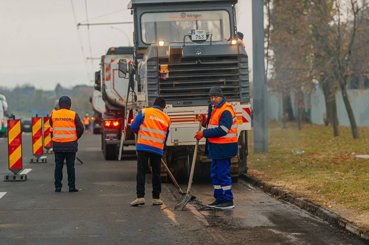 (ФОТО) В Кишиневе начали ремонт Хынчештского шоссе