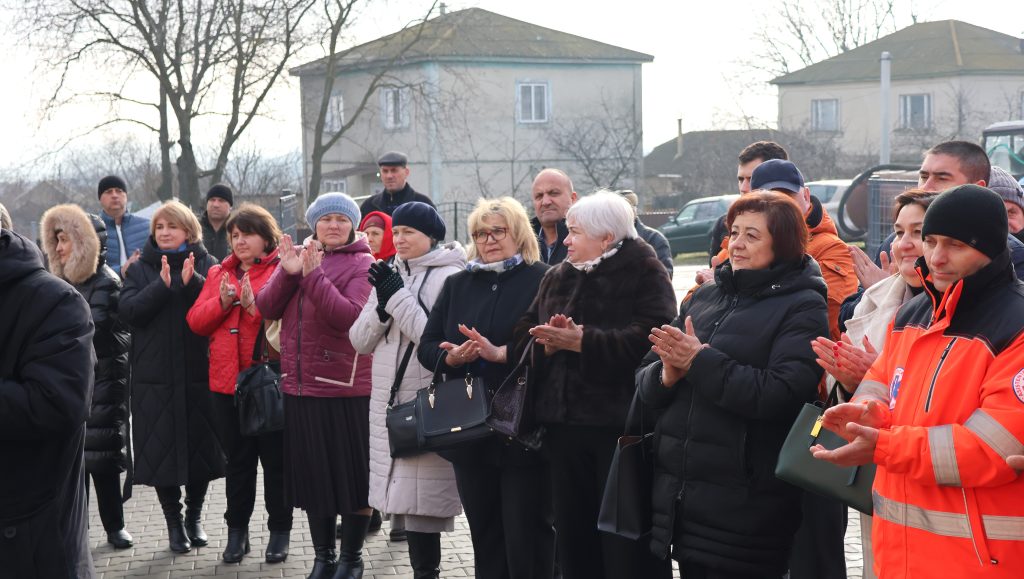 (ФОТО) В Бэдиченах отремонтировали станцию скорой медицинской помощи