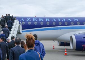 Azerbaijan Airlines объявила о приостановке полетов в 10 городов России