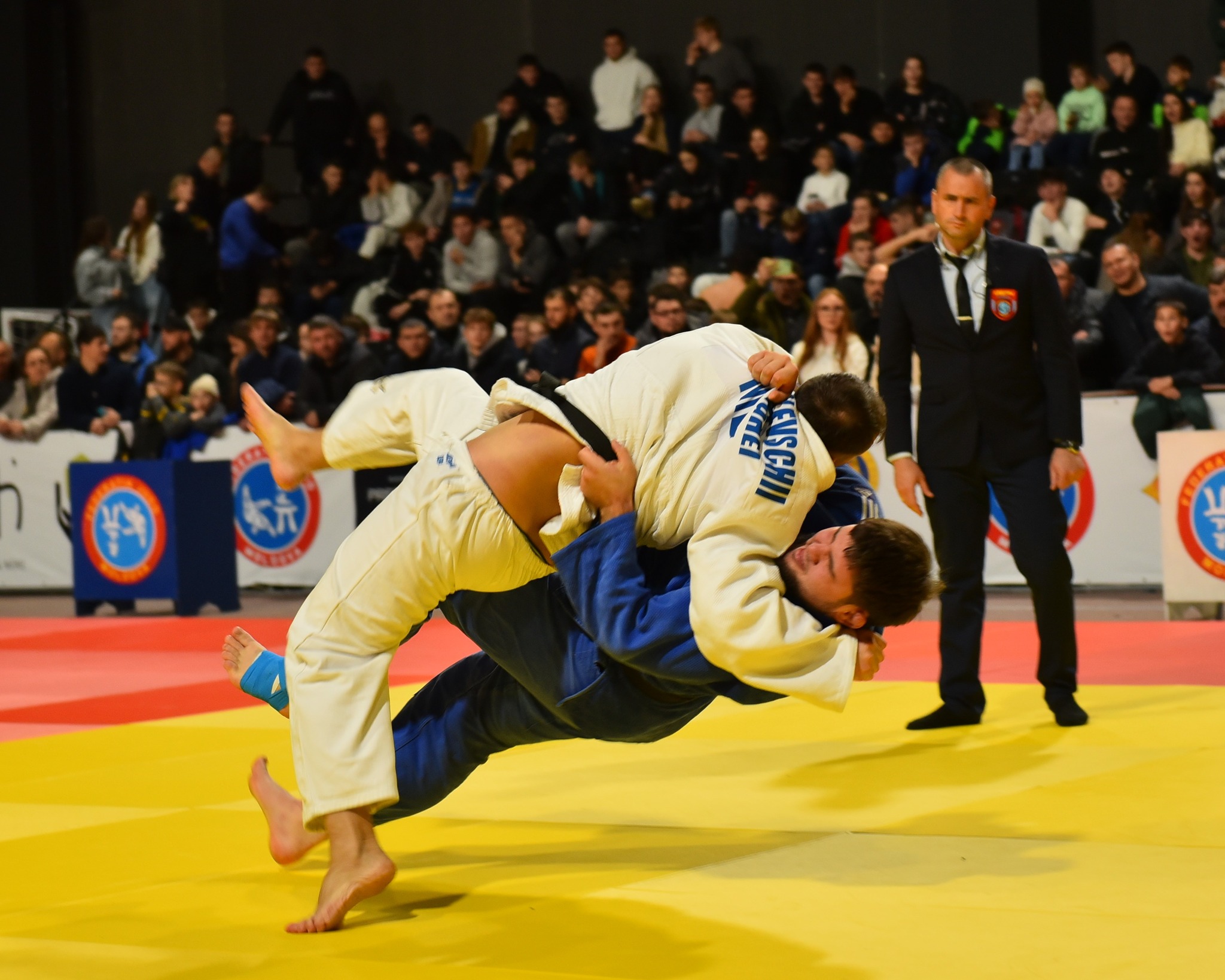 (ФОТО) В Chișinău Arena впервые прошел национальный чемпионат по дзюдо среди взрослых. Министерство образования назвало чемпионов