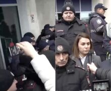 FOTO/VIDEO Protest cu îmbrânceli la ușa Guvernului: agricultorii și-au anunțat revendicările. Au fost chemați la discuții 