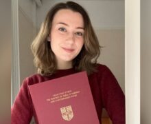 Преподаватель Кембриджа начала получать угрозы из-за темы диссертации