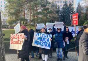 LIVE Trei proteste simultane la Parlament. Reporterul NewsMaker discută cu manifestanții