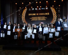 Gala Olimpicilor 2024: elevii și profesorii din R. Moldova premiați pentru excelență la olimpiade internaționale (FOTO)