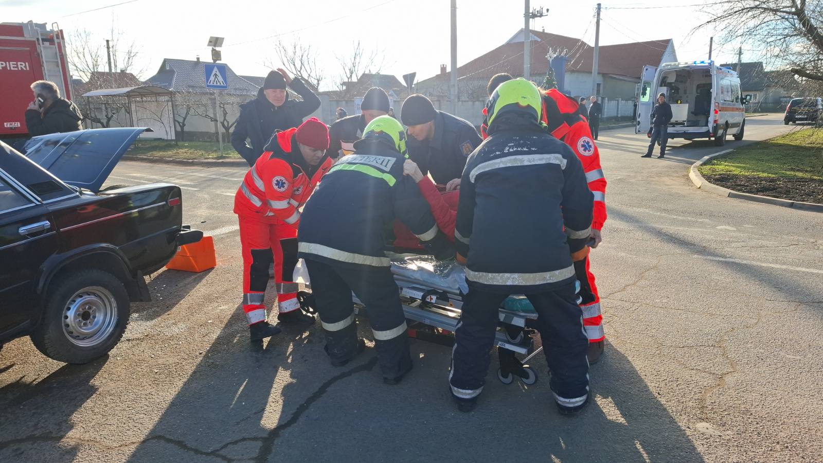 Accidente la Ștefan Vodă și Fălești: 4 persoane au rămas blocate în mașini (FOTO)